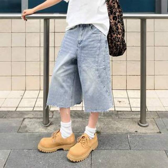 SHEIN 1pc Men&#39;s Denim Shorts, Vintage American Style Loose Fit High Street Hip-Hop Raw Edge Patchwork Wide Leg Bermuda Shorts