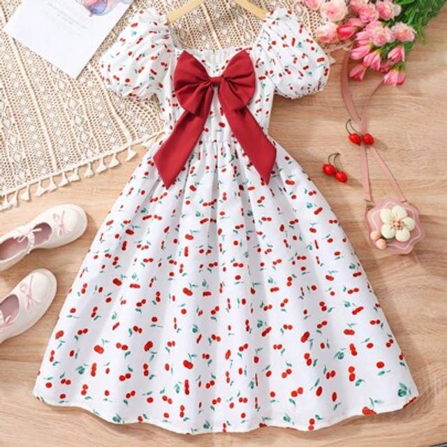 SHEIN Tween Girl&#39; Cherry Print Bubble Sleeves Dress With Big Bow Back, Suitable For Outings And Beach Vacations, Spring/Summer