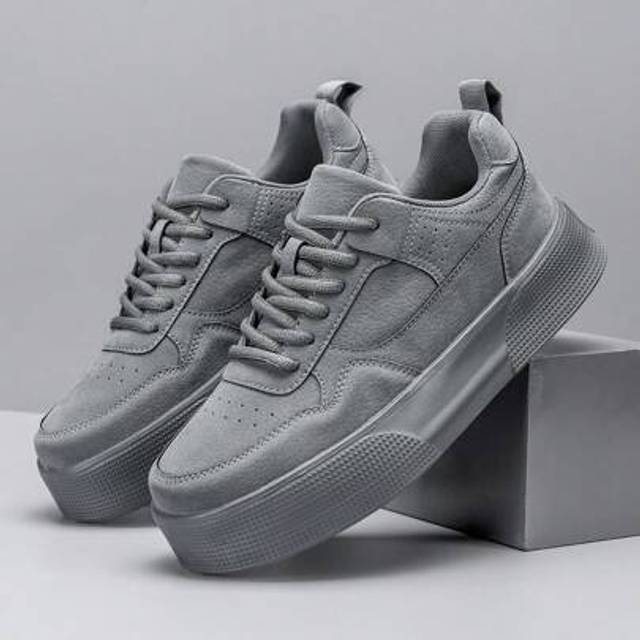 SHEIN Men&#39;s Fashionable Comfortable Casual Shoes, Stylish Solid Color Patchwork Low-Top Flat Sneakers, Street Chic Minimalist White Shoes
