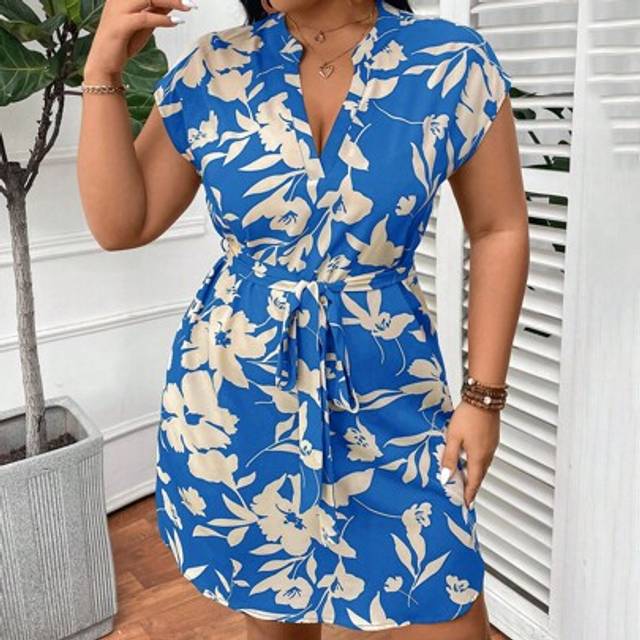 SHEIN Plus Size Vacation Bat Wing Short Sleeve Keyhole Neck Tie Waist Dress,Beach Dress Sundress,Holiday Outfits Boho