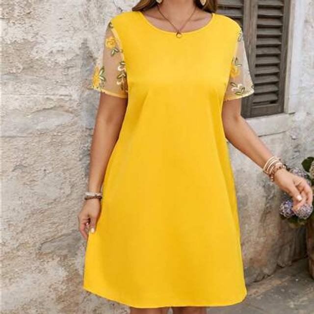 SHEIN Plus Size Women&#39;s Summer Vacation Casual Yellow Spliced Sleeves Floral Lace Fabric Round Neck Short-Sleeved Women Summer Clothes Dress