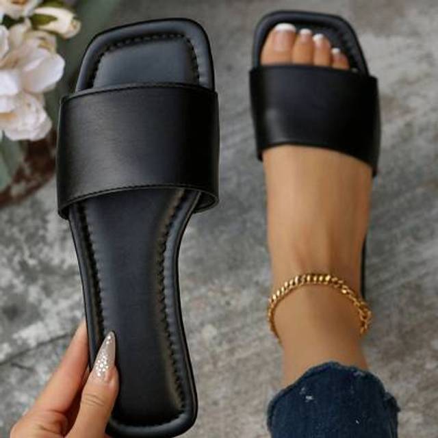 SHEIN Women&#39;s Leather One-Piece Flat Slide Sandals, Black Lightweight Soft Bottom Low Heel Slip-On Mule Sandals For Summer Casual Wear