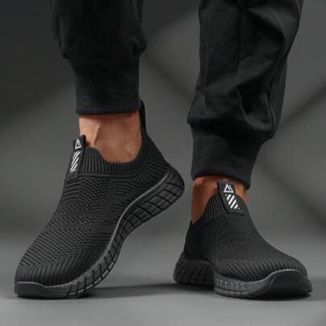 SHEIN Men&#39;s Sneakers, Comfortable Soft Soles, Stylish And Breathable, Slip-On Shoes