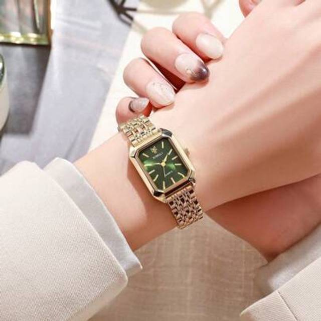 SHEIN 1 Piece Of Women&#39;s Fashion Casual Square Dial Bar Scale Steel Band Quartz Watch Suitable For Daily Wear And Use, Best Holiday Gift For Friends And Fam