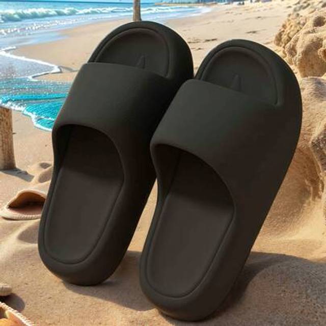 SHEIN Men&#39;s Fashion Indoor Slippers, EVA Material Bathroom Non-Slip Odor Resistant Antibacterial Comfortable Thick Sole Black Slippers For Indoor & Outdoor