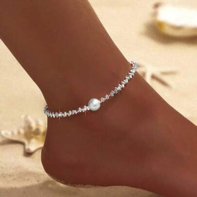 SHEIN 1pc Minimalist & Elegant Versatile Shimmering Silver Geometric Triangle Beaded Faux Pearl Anklet, Suitable As Gift, For Women&#39;s Daily, Party, Beach, T