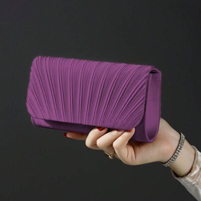 SHEIN Shiny & Elegant Casual Envelope Clutch Purse, Charming Luxury Refined Small Square Chain Bag, Suitable For Women, Students, Office Ladies, Brides As W