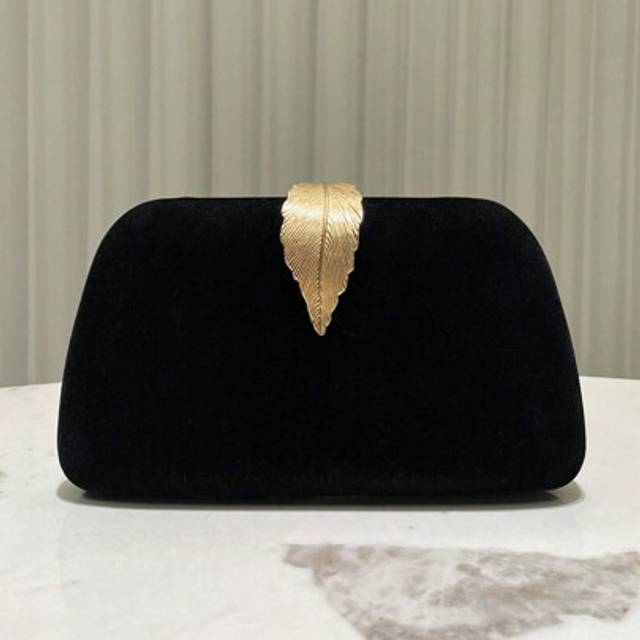 SHEIN 1pc Black Elegant Velvet Vintage Metal Leaf Clasp Formal Party Clutch Purse, Suitable For Evening Gowns, Banquets, Weddings, And Formal Occasions, Per