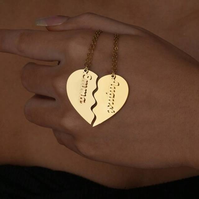 SHEIN 1 Pair Personalized Fashionable Lovers Heart Split Customized Name Necklace, Stainless Steel Gold/Silver Couples Pendant Choker Jewelry Gift For Girlf