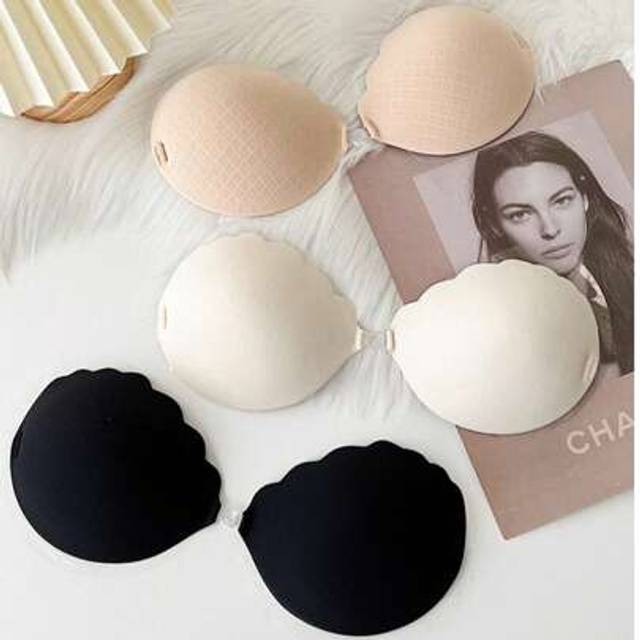SHEIN 1 Piece Of Women&#39;s Breathable Bra + Free 1 Non-Slip Clear Strap Small Chest Thickened Palm Cup Push Forward Adhesive Bra