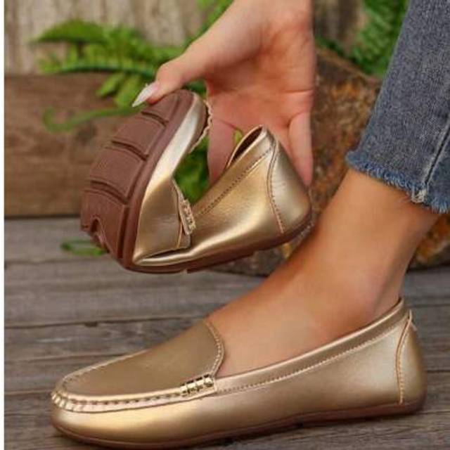 SHEIN Women&#39;s Large Size Casual Loafers - Comfortable And Stylish Flat Shoes For Sizes