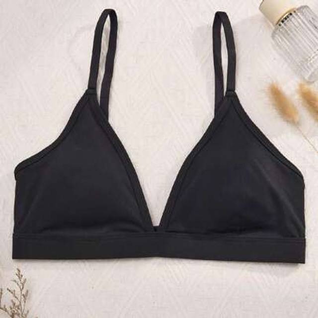 SHEIN Women&#39;s Sexy & Comfortable Black Triangle Cup Bikini Top With Removable Pads And Adjustable Straps, Ladies Lingerie