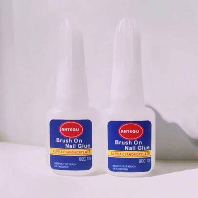 SHEIN 2 Bottles X 10g Nail Glue With Brush, Set