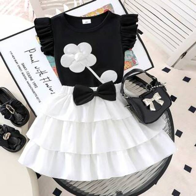SHEIN 2pcs/Set Young Girl&#39; Floral 3D Applique Sleeveless Tank Top & Bowknot Princess Skirt Set, Summer