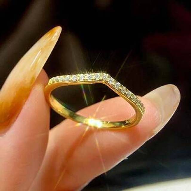 SHEIN 1Pc Elegant S925 Sterling Silver V Shape Moissanite Diamond Engagement Ring Wedding Band For Women Promise Ring Eternity Ring Anniversary Ring Valenti