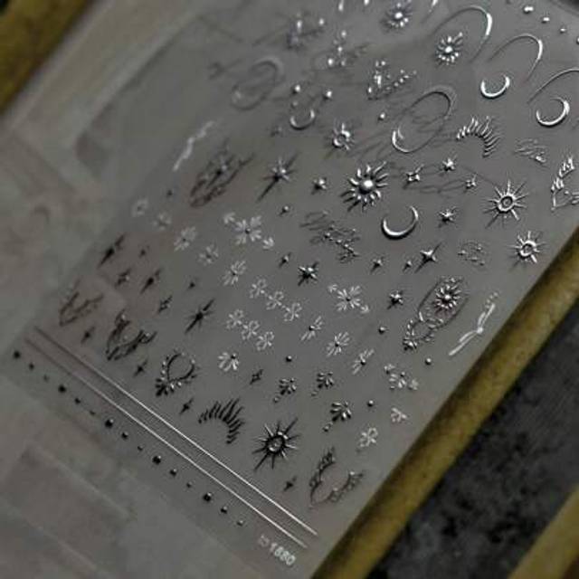 SHEIN 1 Sheet Silver Sun Moon Star Totem New Adhesive Nail Stickers Nail Art Decorations Nail Decals Y2K-Style Nail Art Decals For Women Girl Friend Gift DI