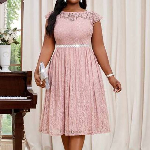 SHEIN Spring And Summer Elegant Commuting Office Party Wedding Cocktail Party Concert/Music Festival Pink Lace Scoop Neck Ball Gown Plus Size Dress