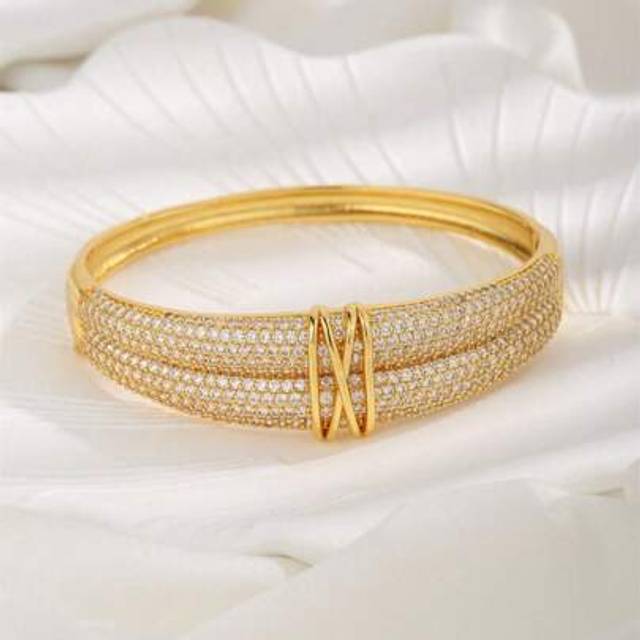 SHEIN 1pc High Quality Fashion Dual-Layered Two-Tone Plated Zirconia Crossover Bracelet, Suitable For Daily Wear And Gift Giving