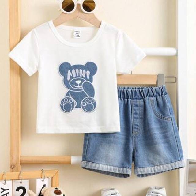 SHEIN 2pcs/Set Cute Bear Applique Embroidered White Short Sleeve T-Shirt & Denim Shorts Set For Baby Boy & Girl, Casual Everyday Outfit Suitable For Indoor,