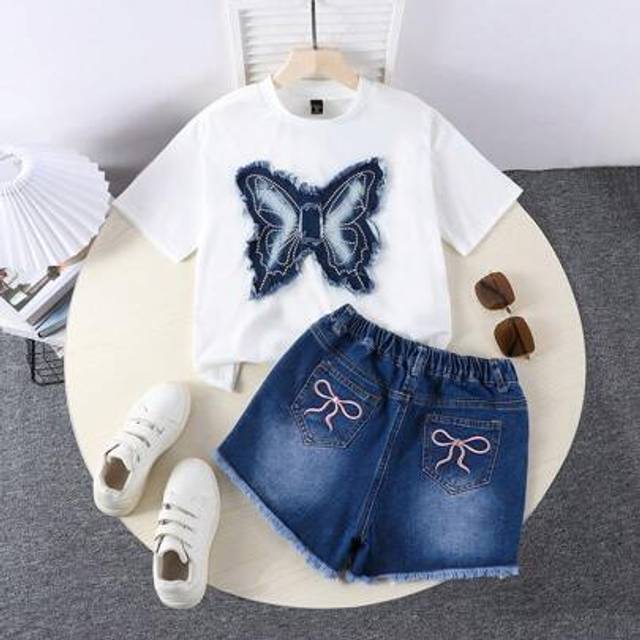 SHEIN 2pcs Girls Butterfly & Denim Patch Short Sleeve T-Shirt And Embroidered Denim Shorts Set, Summer Young Girls Sets Summer Young Girls Sets Young Girls