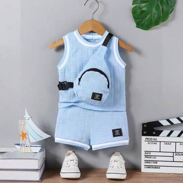 SHEIN 3pcs/Set Baby Boy Summer New Ribbed Collar Textured Fabric Solid Color Vest, Shorts And Crossbody Bag Casual Fashion Outfit