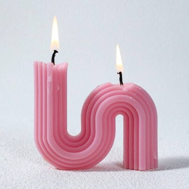 SHEIN 1 Box Of 1 Geometric Big S Shaped Scented Candles, Home Decoration Ornaments With Scented Candles, Study, Bathroom, Desk And Room Decorations, Simple