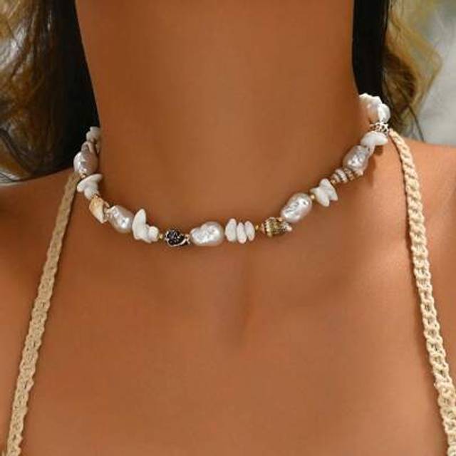 SHEIN 1pc Island Style Natural Seashell Faux Pearl Beaded Necklace, Fashionable Choker Necklace For Women Suitable For Daily, Party, Travel & Photo Decorati