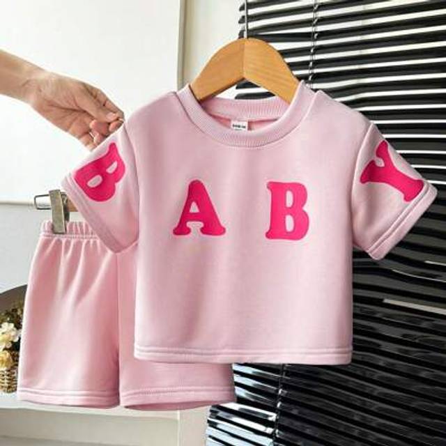 SHEIN 2 Pieces Baby Girls Casual Daily Cute Slogan Heavy Knit Sweatshirt Top And Shorts Set
