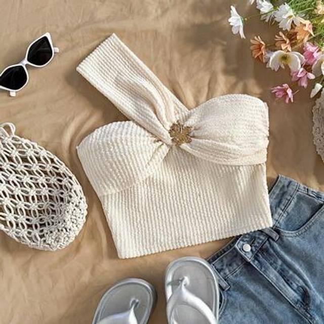 Soleia Plus Size Women&#39;s One-Shoulder White Top With Metal Flower Decor For Beach, Vacation