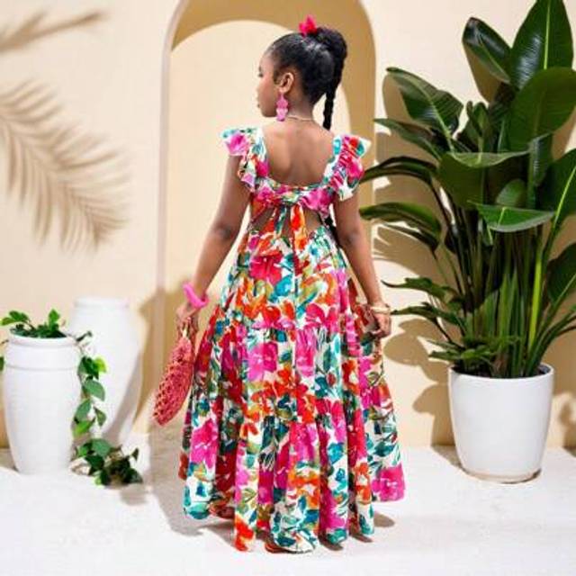 SHEIN Tween Girl Casual Vacation Woven Ditsy Floral Ruffle Trim Square Neck Sleeveless Bow Back Waist Maxi Dress, Bohemian Style Long Dress