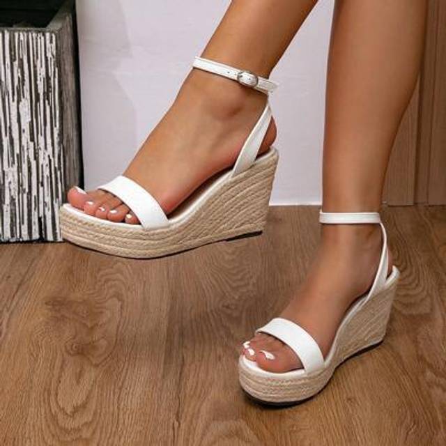 SHEIN Women&#39;s Wedge Platform Waterproof Retro Woven Sandals, Braided Strap Hollow Slingback Chunky High Heel Slippers, Suitable For Spring/Summer Vacation,