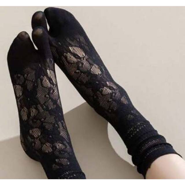 SHEIN 1pair Women Lace Trim Tabi Double Toe Socks