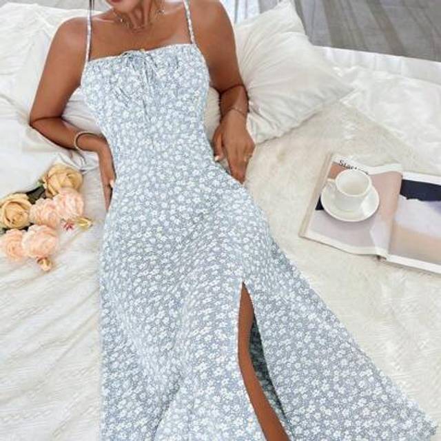 SHEIN Sweet Summer Spaghetti Strap Sexy Open Back Slim Fit Pleated Floral Print Dress For Women