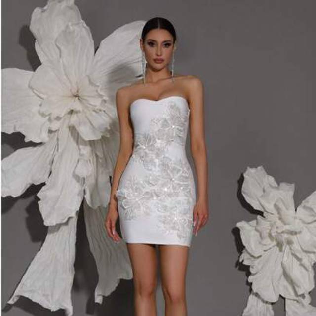 SHEIN Bandage Dress With 3D Floral Sequin Accent, Sexy Bodycon Party Gown For European & American Style, White, Wedding Guest Dress, For Cocktail