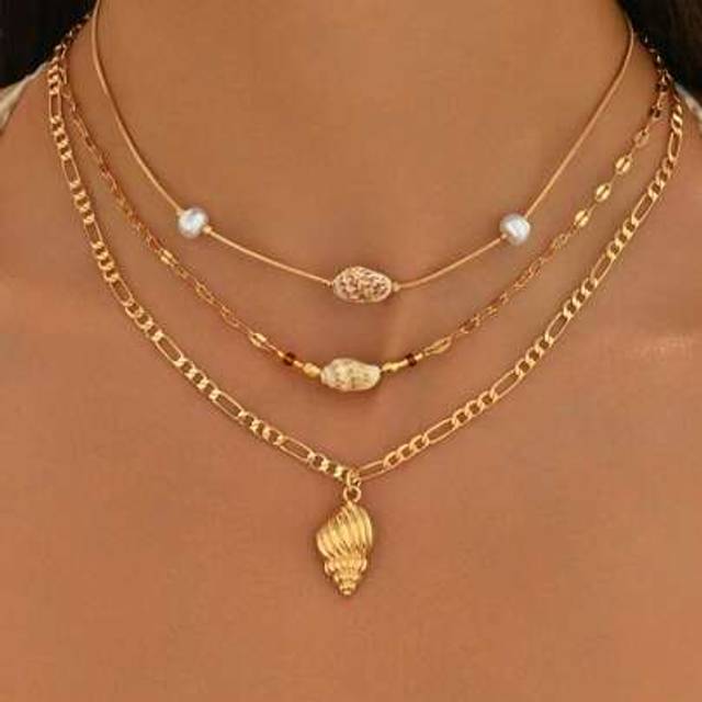 SHEIN 3pcs/Set Vacation Tropical Metal Seashell Pendant Necklace,Natural Seashell Fashionable Choker Necklace For Daily Wear And Beach Party, Random Seashel
