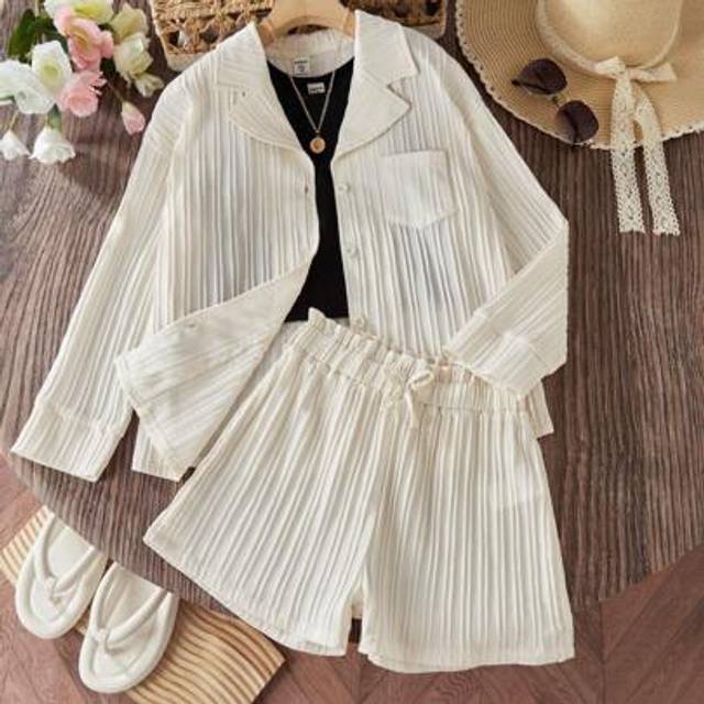 SHEIN Tween Girl 3pcs Korean Summer Casual Matching Set: White Wave Stripe Collared Long Sleeve Shirt + High Waist Loose Shorts + Leisure Vest, Vacation Out