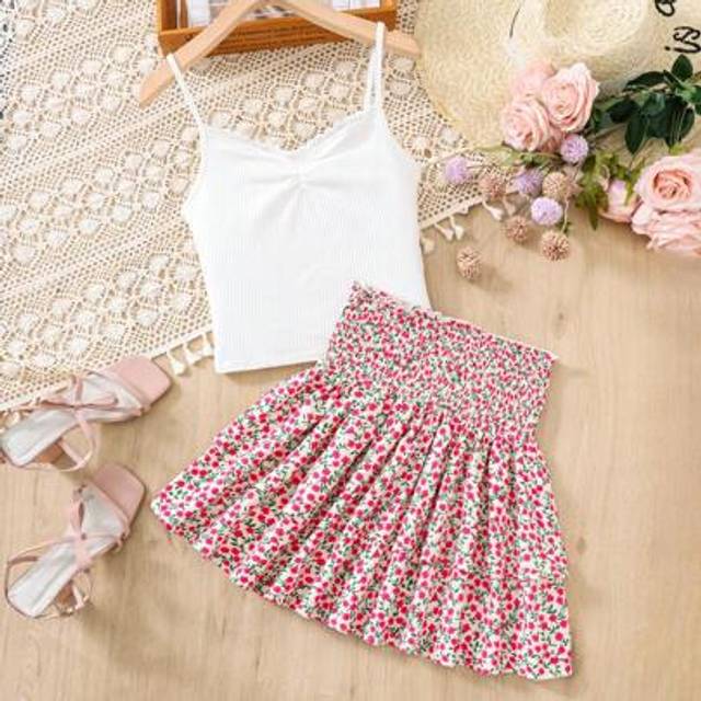 SHEIN Teen Girl Shirred Lace Trim Camisole And Ditsy Floral A-Line Skirt Set