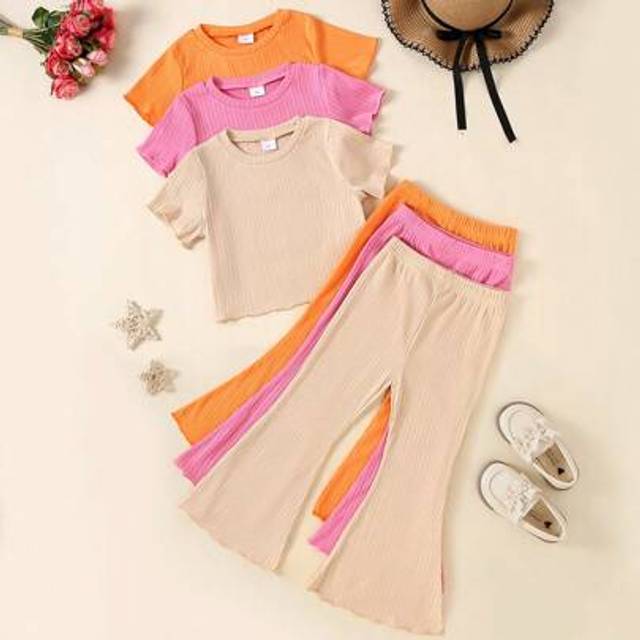 SHEIN 6pcs Girls Casual Solid Color Pleated Soft Knit Fabric Short Sleeve T-Shirt And Flare Long Pants Set, Suitable For Outdoor Wear, Spring/Summer
