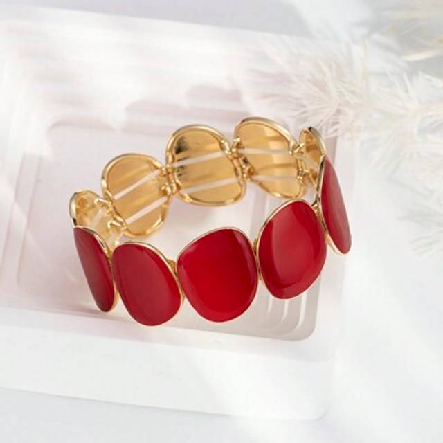 SHEIN 1pc Red Minimalist Design Bracelet, Elegant Aesthetic Cuff Bangle For Women, Suitable For Daily Wear Gift Accessory