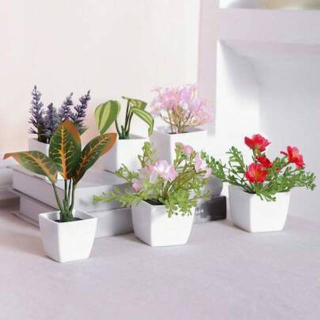 SHEIN 1pc Simulated Plant Potted /6pcs Potted Combination Home Porch Bedroom Bathroom Bookcase Windowsills Mini Cute Party Decoration Aesthetics