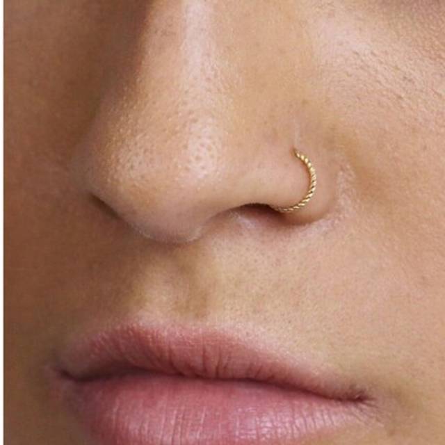 SHEIN 1pc Sterling Silver S925 Nose Ring, Small And Light Perforated Jewelry, Elegant And Simple, Nasal Septum Cartilage Spiral Tragus, Gold And Silver Two