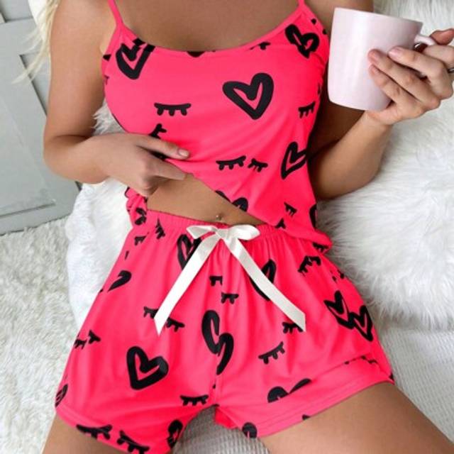 SHEIN Heart Eyelashes Printed Cami Top And Shorts Pajama Set