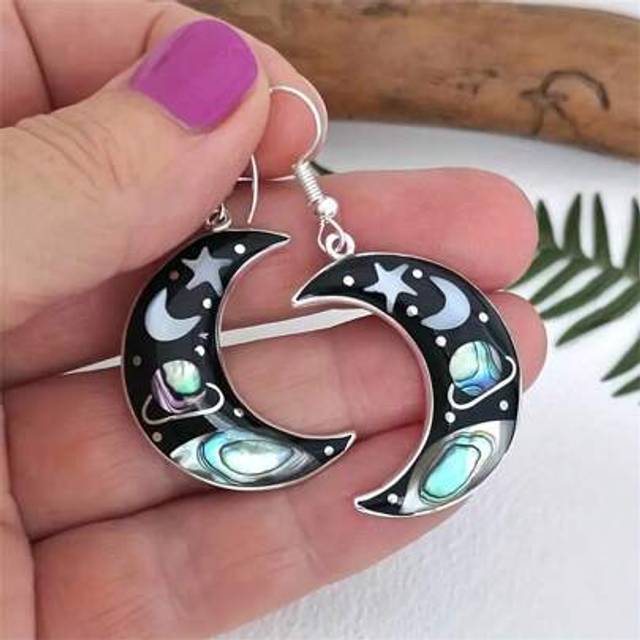 SHEIN 1 Pair Stunning Celestial Crescent Moon Earrings, Mysterious Cosmic Space Design Earrings, Ideal Gift For Women, Fashionable And Elegant Accessory
