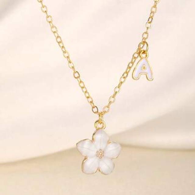 SHEIN 1pc Sweet Stylish Five-Leaf Flower & Initial Letter Double-Pendant Necklace Customized Name Alphabet Choker As A Best Birthday Gift For Kids Girls Fri
