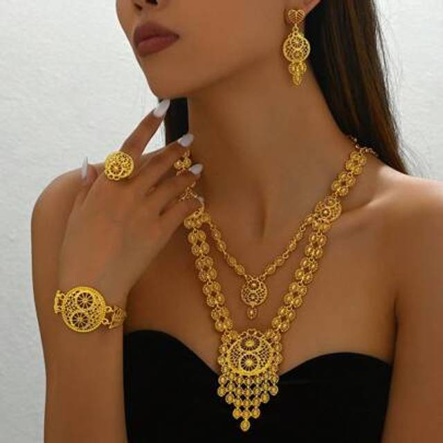 SHEIN 5pcs Dubai Style Luxury Hollow Solid Color Exaggerated Women Party Dress Accessories High-End Jewelry Set, Gold Personality Exaggerated Jewelry Set, G