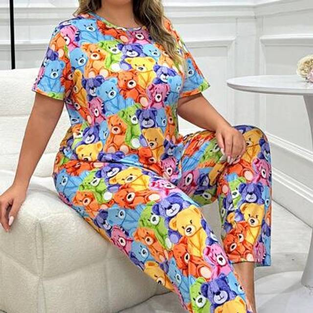 SHEIN Plus Size Women&#39;s Cute Cartoon Printed Short Sleeve & Long Pants Pajama Set With Bear Pattern
