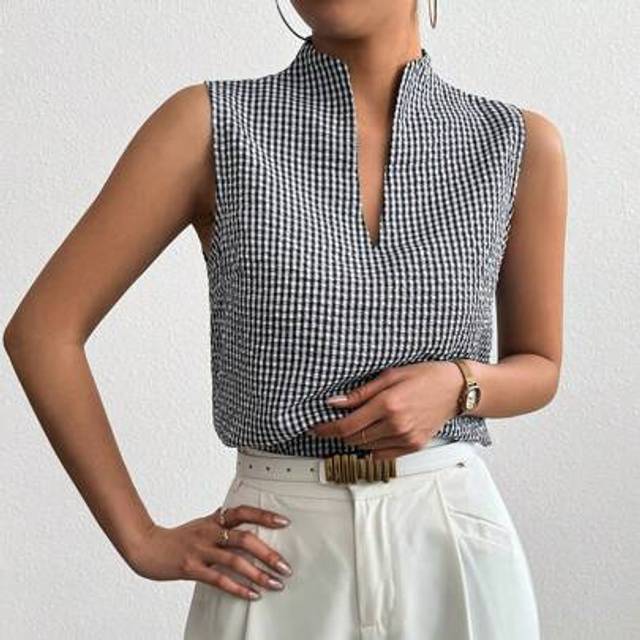 Gloray Women&#39;s Sleeveless Round Neck Casual Blouse, Elegant For Summer Vacation
