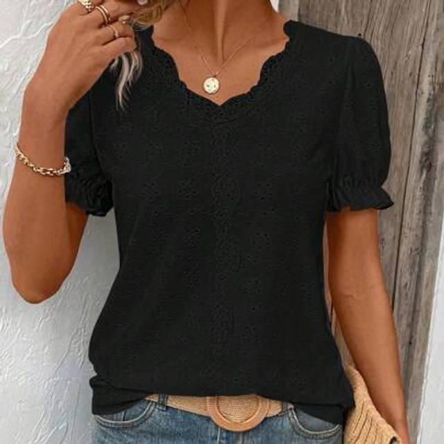 SHEIN Women Plus Size Casual Lace Trim Jacquard Knit Textured T-Shirt, Short Sleeve