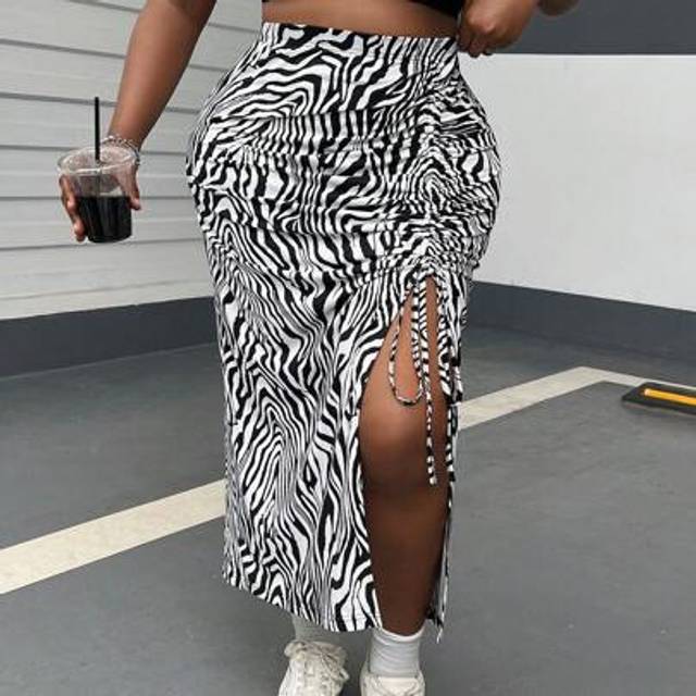 SHEIN Women&#39;s Plus Size Zebra Pattern Side Slit Drawstring Knit High Waist Skirt With Stretch