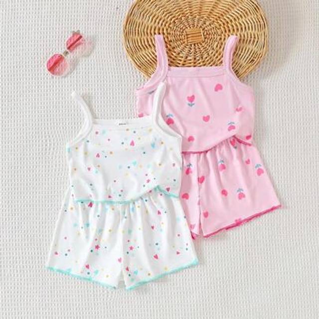 SHEIN 2pcs Young Girl Floral, Star & Heart Print Contrast Trim Camisole With Shorts Pajama Set, Fashionable & Simple Flared Pants Sets Summer Girl Clothes C